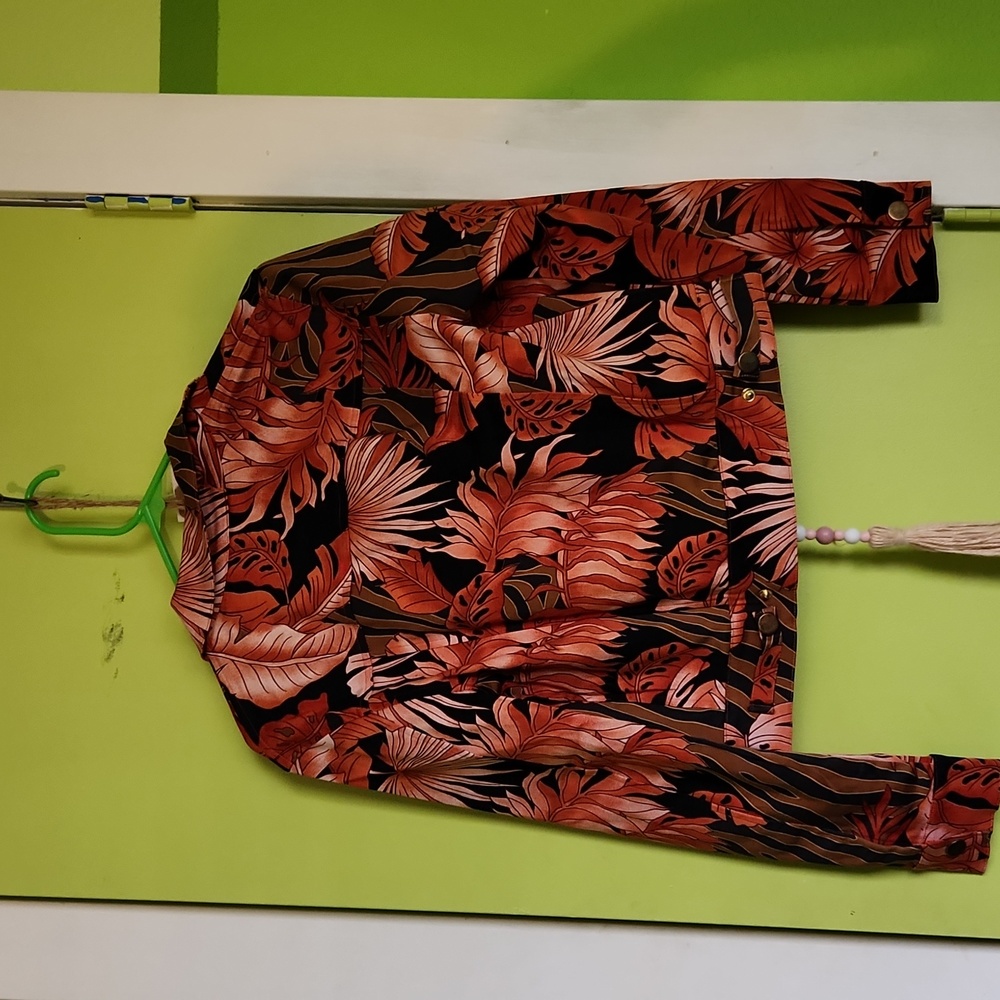Ladies jacket - Picture 3 of 3